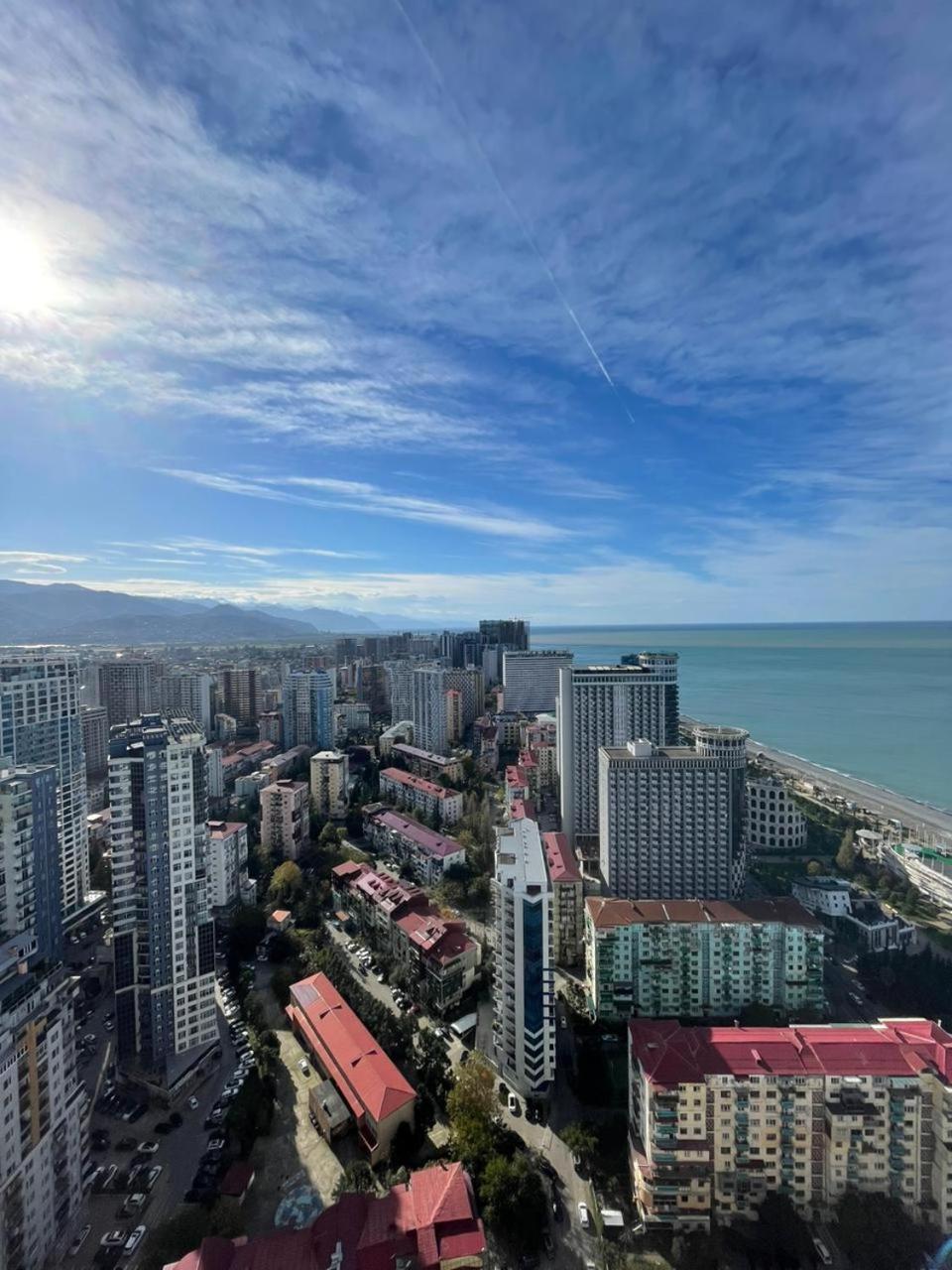 Orbi Сity Sunny Apartments High Floor Batumi Zewnętrze zdjęcie